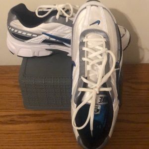Men’s size 10 Nike Initiators